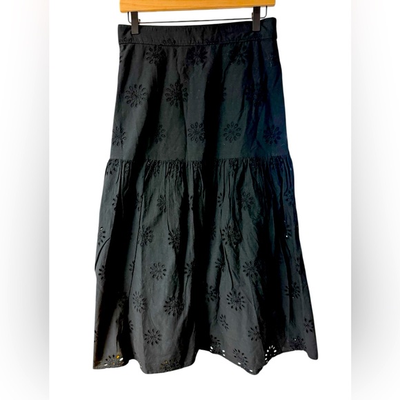 LOFT‎ Black Midi A-Line Tiered Skirt Sz 2 EUC - Picture 1 of 8